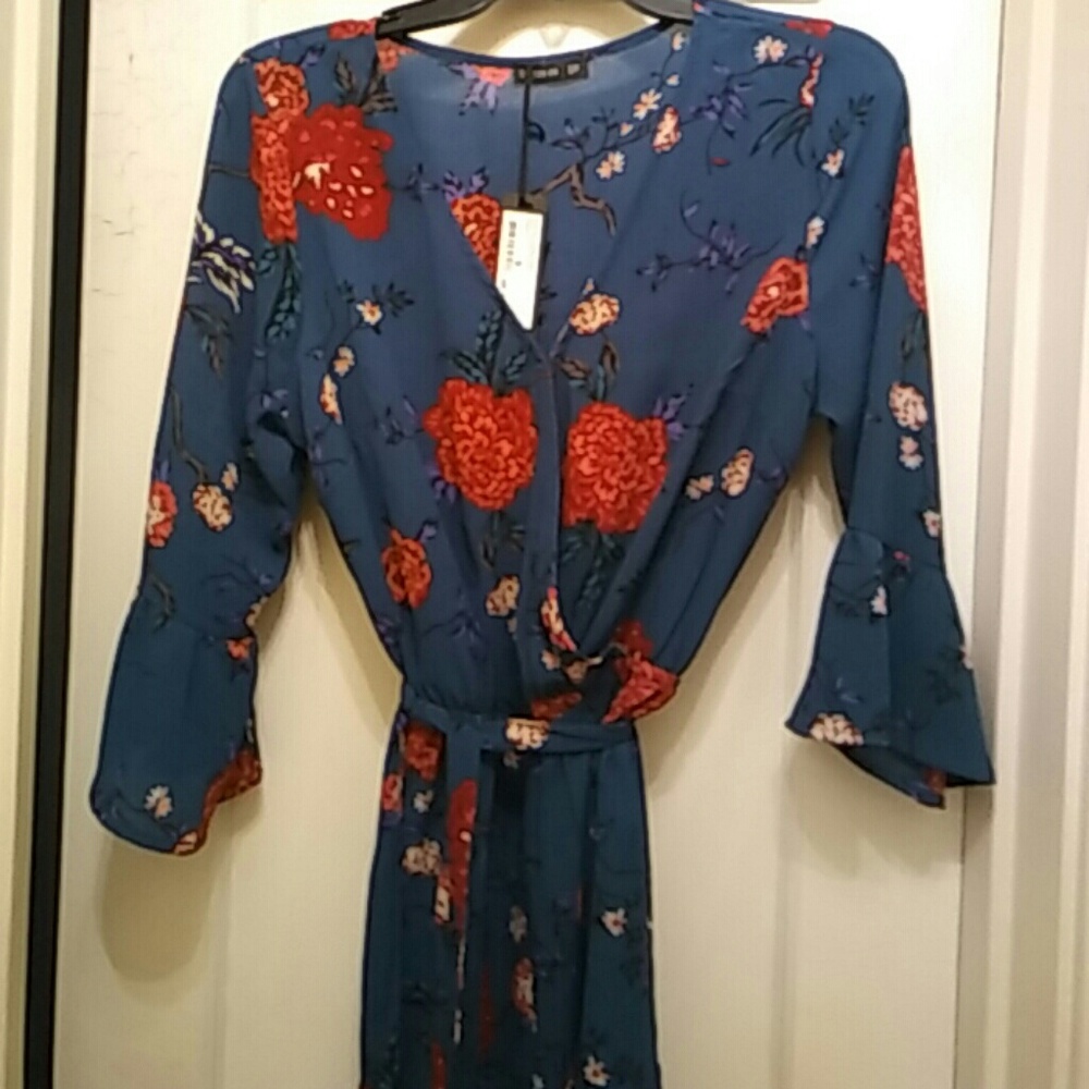 🌺Romper🌺 - Picture 4 of 6